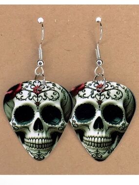 Sugar Skull Heart-Shaped Drop Earrings - Black & White